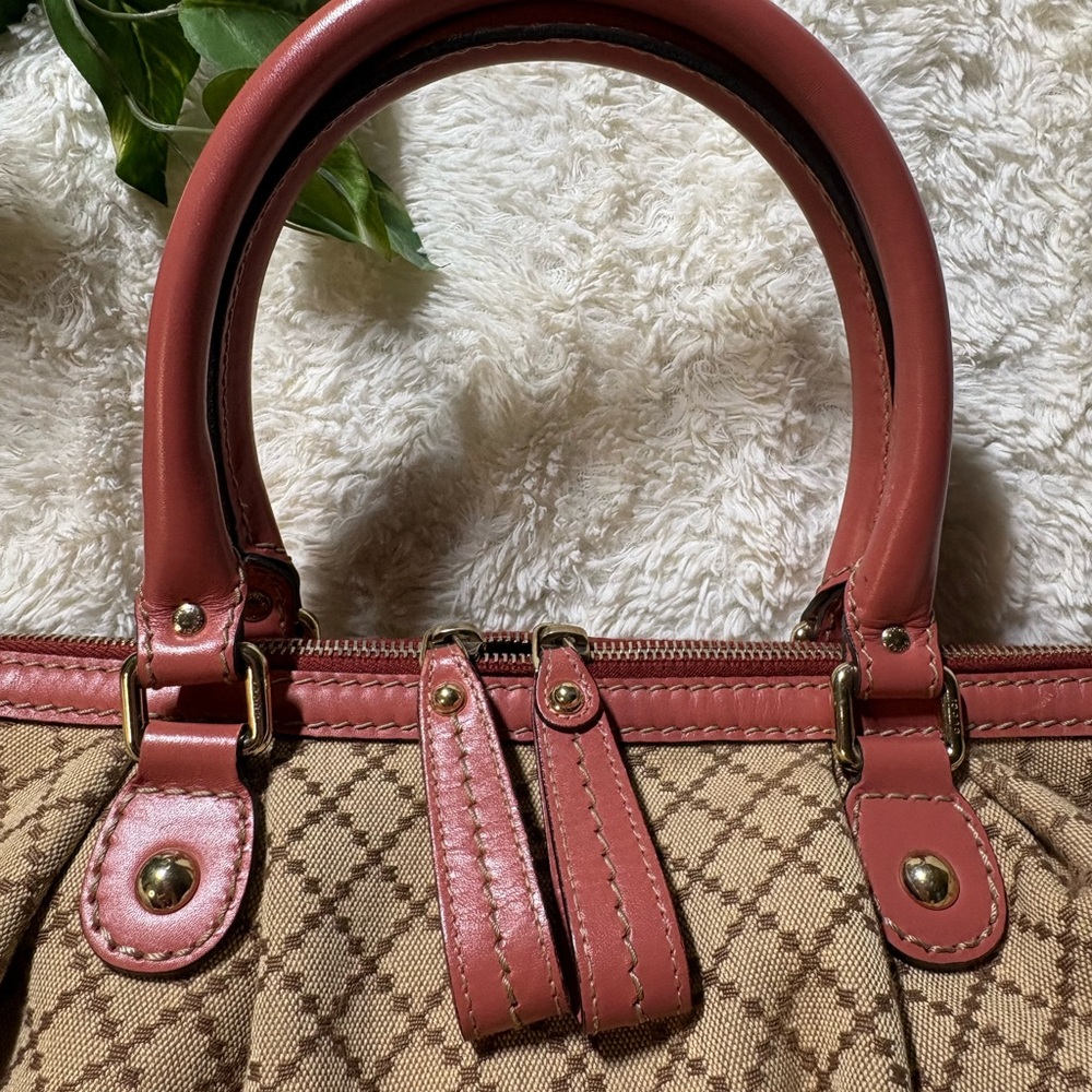 Gucci Beige Monogram Satchel with Pink-Brown Trim - Picture 3 of 15